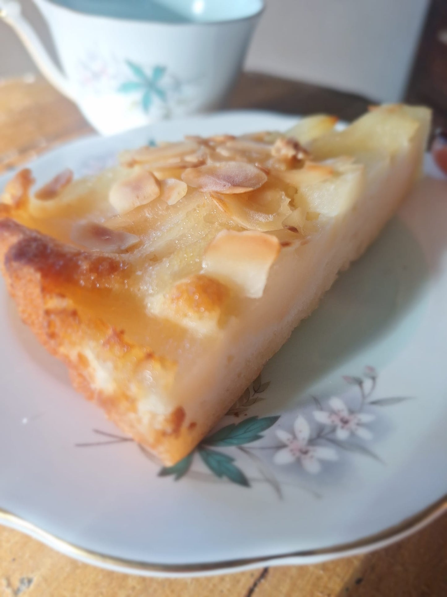 Pear and Almond tart - Wholesale